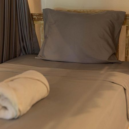 Seven Angels Villa And Hostel Toyapakeh Екстер'єр фото