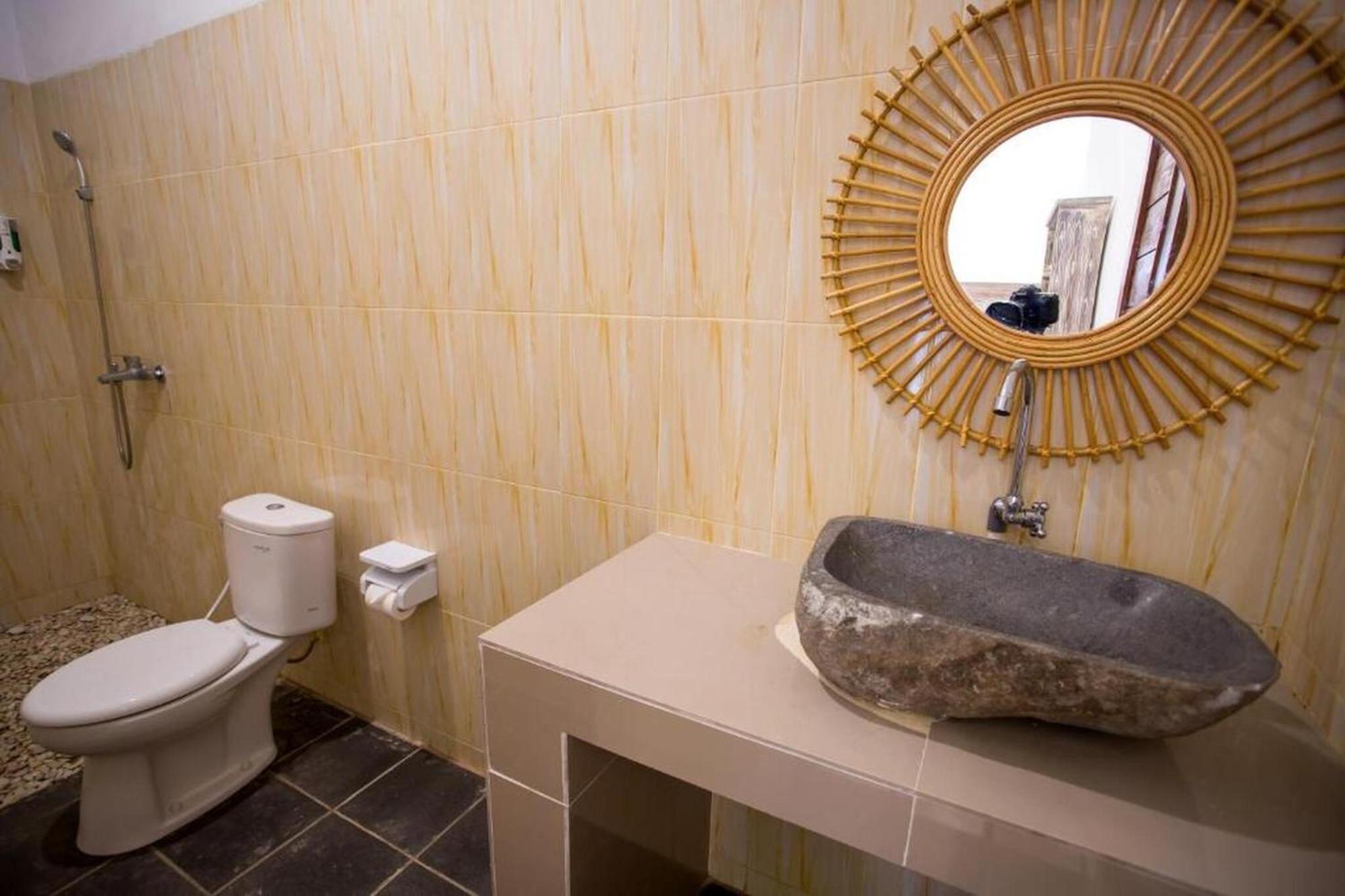 Seven Angels Villa And Hostel Toyapakeh Екстер'єр фото