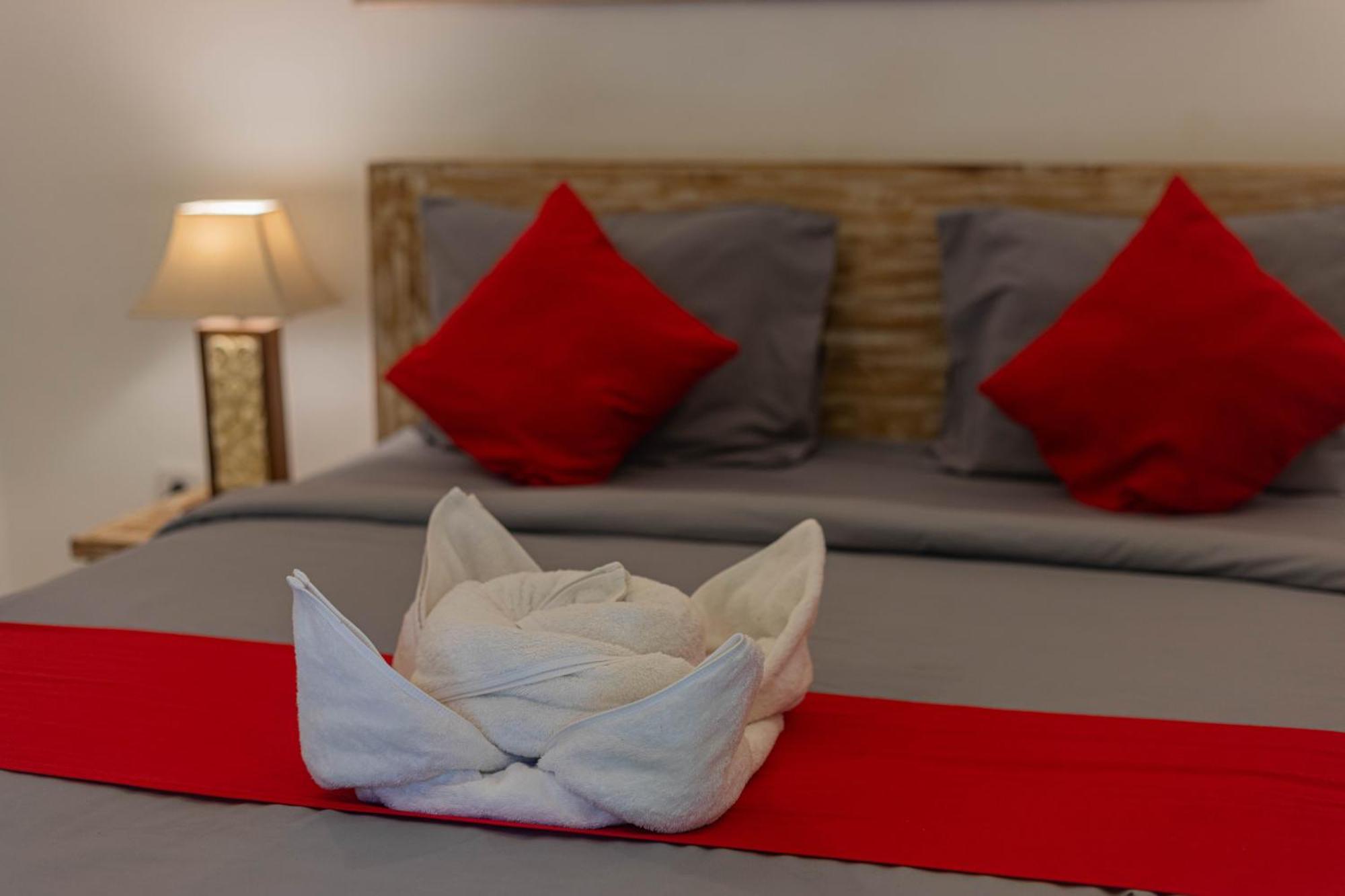 Seven Angels Villa And Hostel Toyapakeh Екстер'єр фото