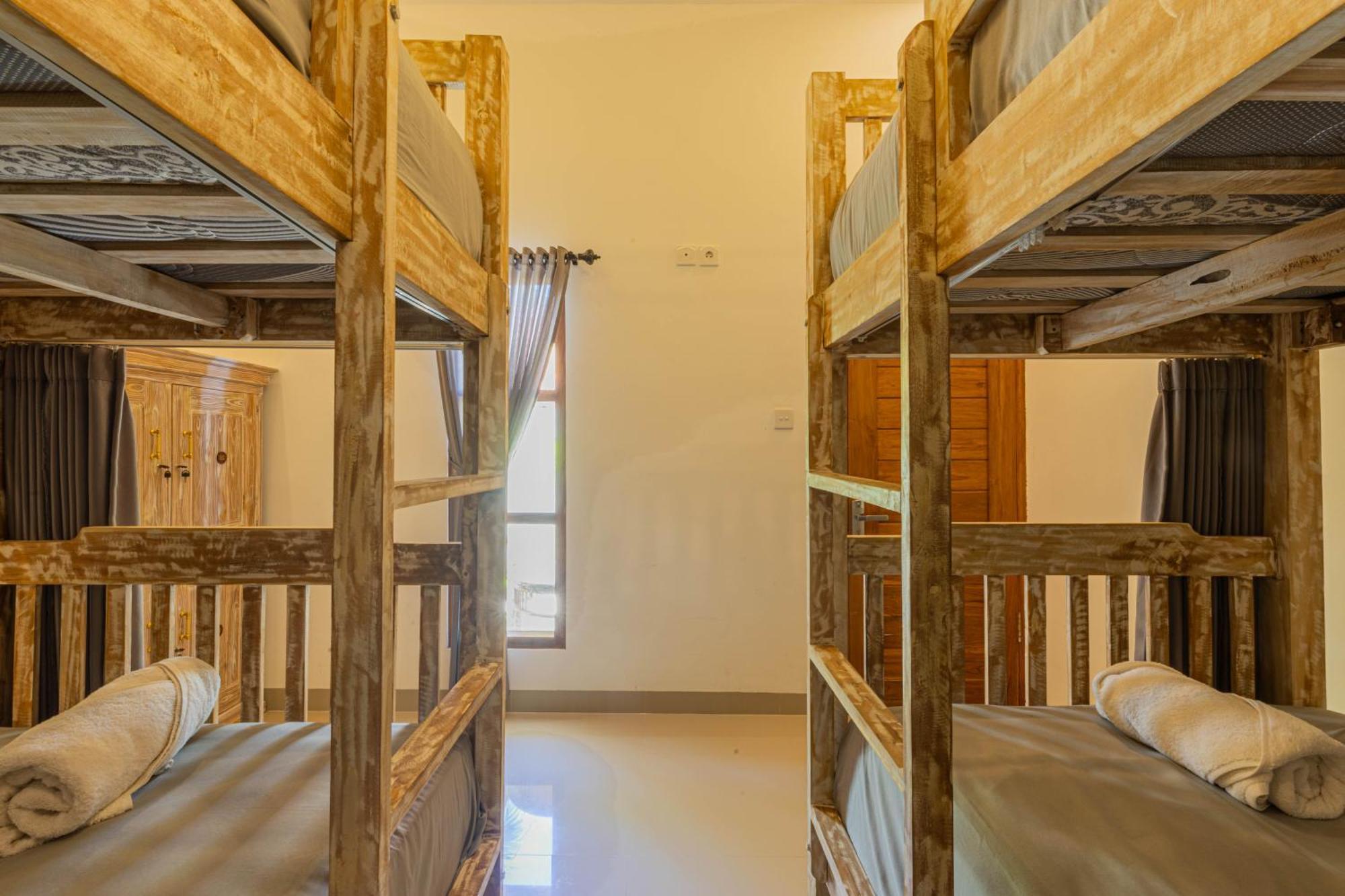 Seven Angels Villa And Hostel Toyapakeh Екстер'єр фото