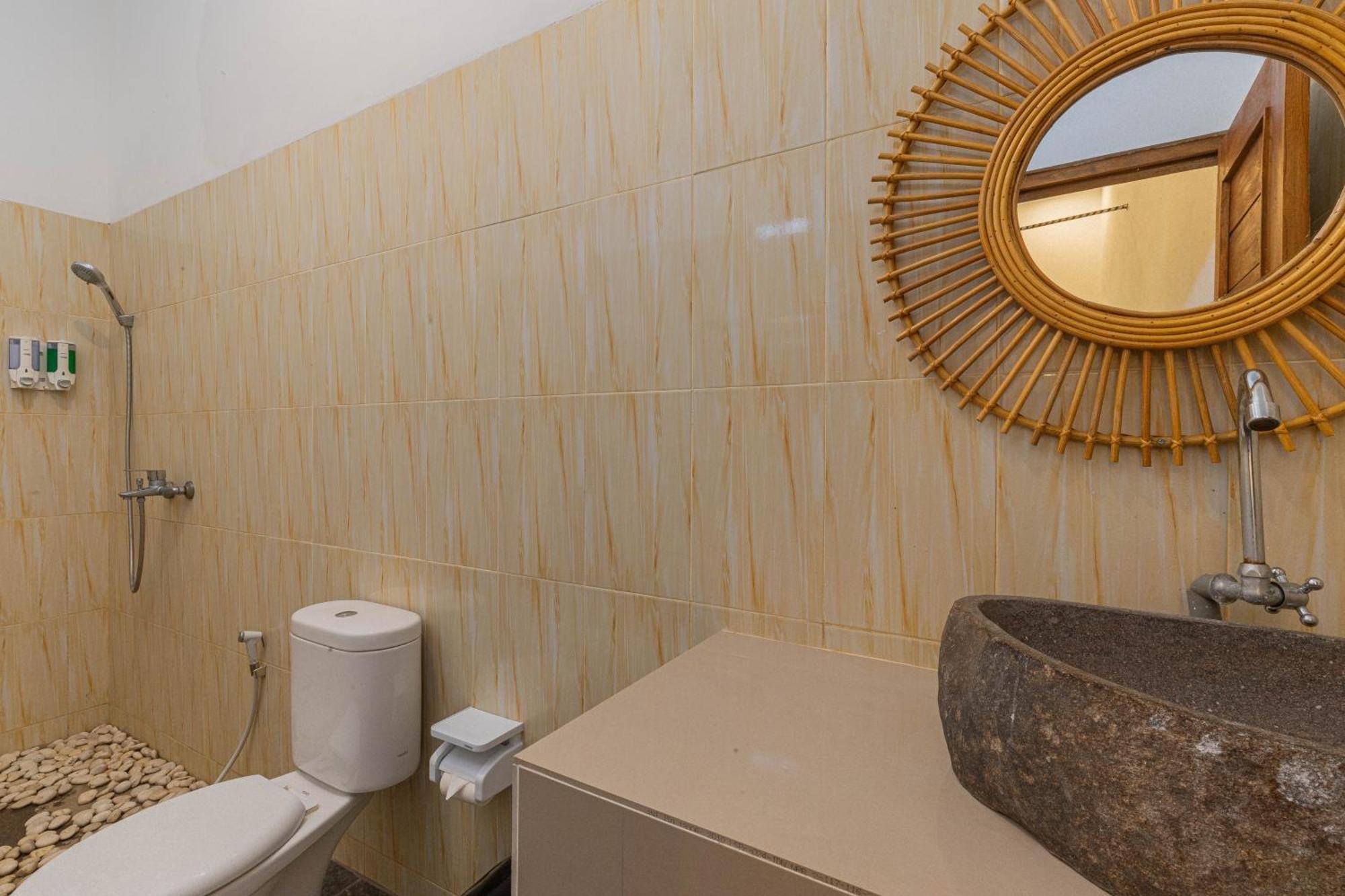 Seven Angels Villa And Hostel Toyapakeh Екстер'єр фото
