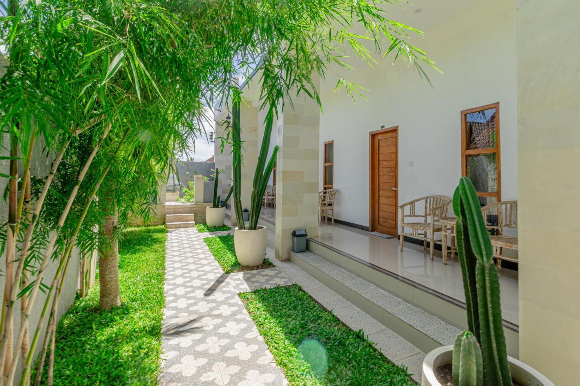 Seven Angels Villa And Hostel Toyapakeh Екстер'єр фото