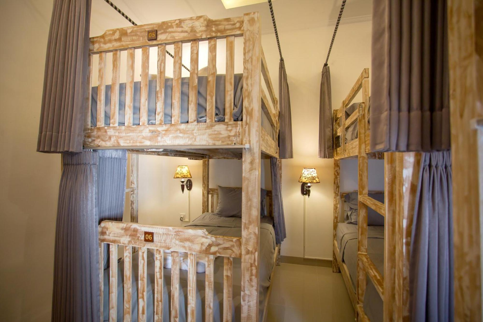 Seven Angels Villa And Hostel Toyapakeh Екстер'єр фото